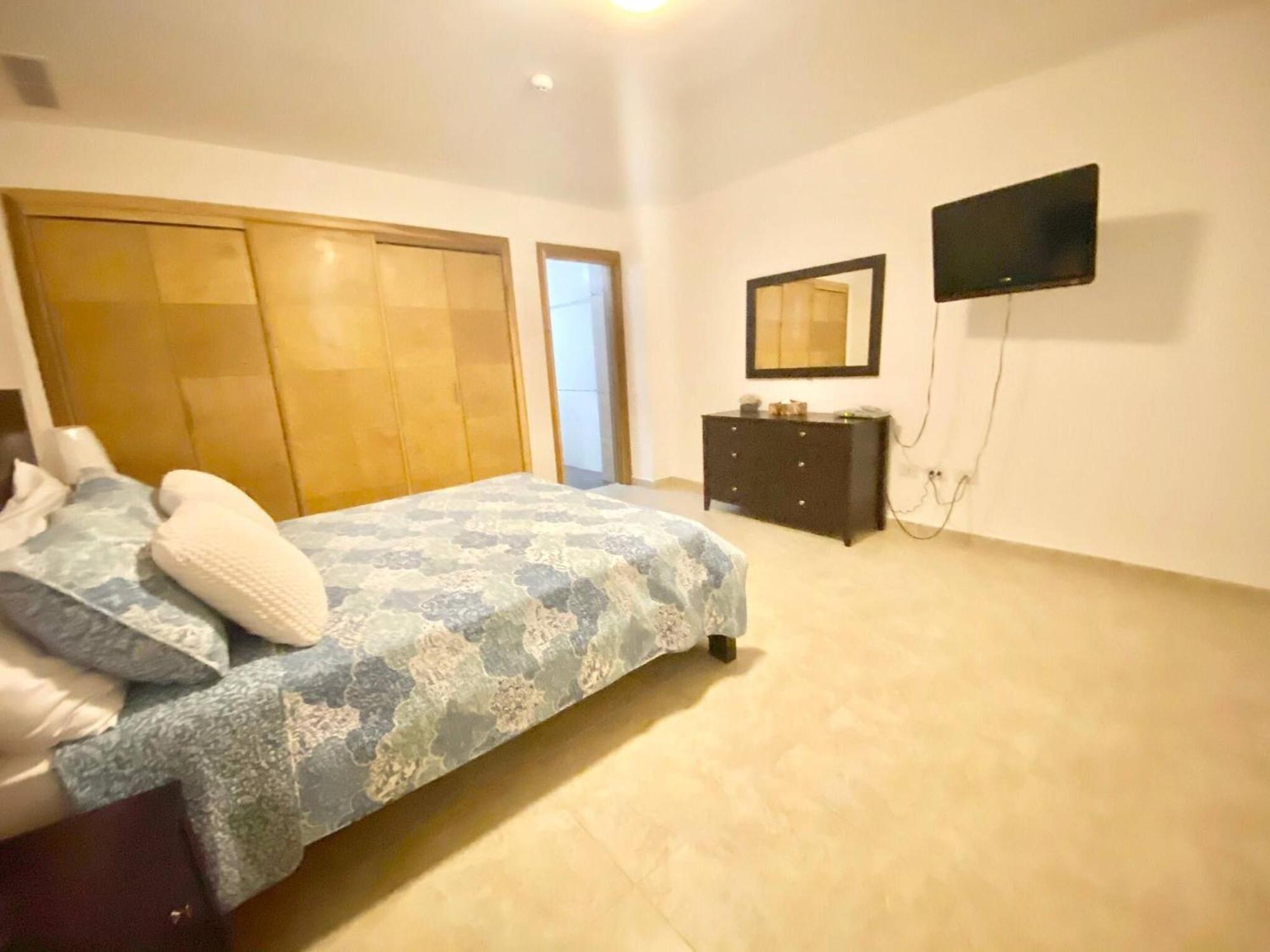 Marbella 2Bedroom Beachfrom Apt Сан-Педро-де-Макорис Экстерьер фото